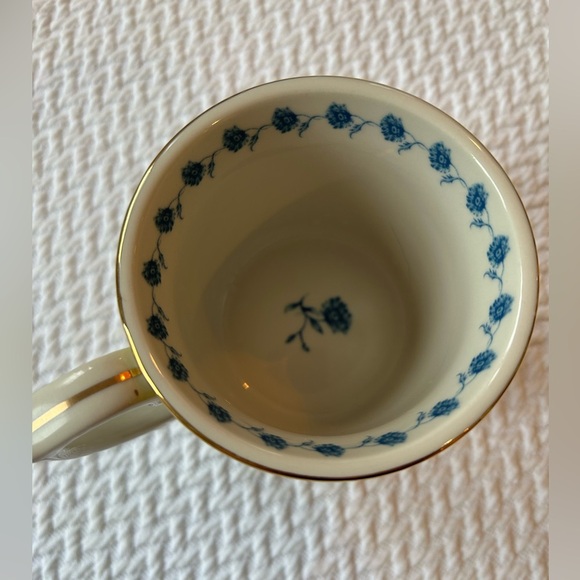 New Anthropologie Owl Mug 12 oz Lou Rota Nature Table Yellow Blue Tea Coffee - Picture 4 of 10